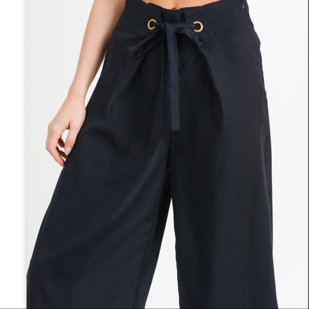 LINED BLACKED CROP STYLE WITH TIE WAIST PANTS - Picture 3 of 7